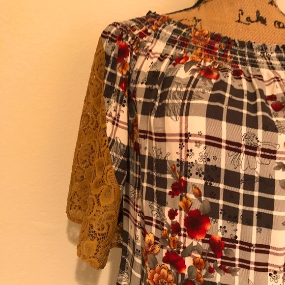 NWT-Ivory Love Floral Plaid Lace Off Shoulder Short Sleeve Blouse-S - Picture 9 of 15